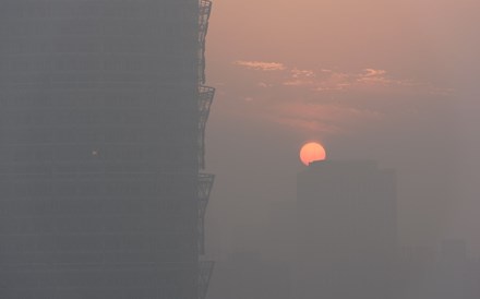 Poluição coloca em alerta vermelho 25 cidades na China