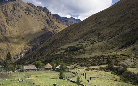 Onze dos 66 portugueses retidos no Peru já regressaram