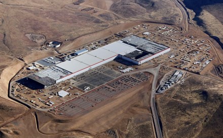 Gigafactory da Tesla no Nevada já está a funcionar