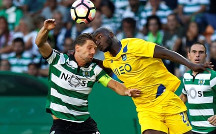 Sporting e Porto entre os 20 clubes europeus com maiores lucros em 2015