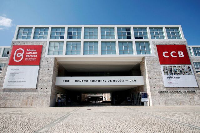 Alves Ribeiro assina contrato para construir hotel de luxo e comércio no CCB