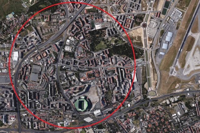 Abatimento de piso em Lisboa corta trânsito na Avenida Padre Cruz