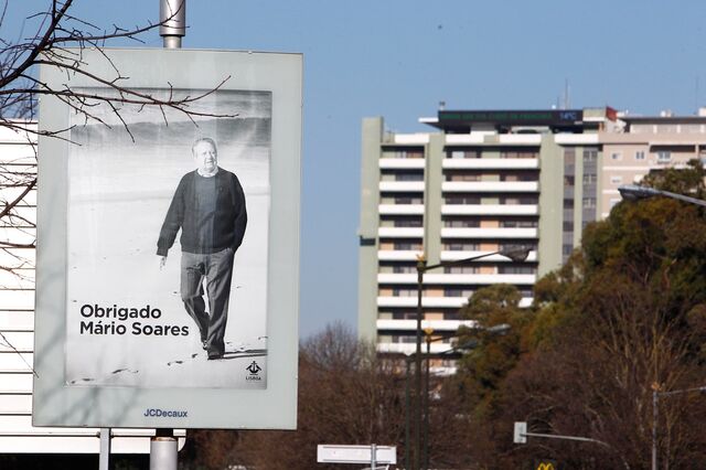 Todos os cidadãos podem homenagear Mário Soares