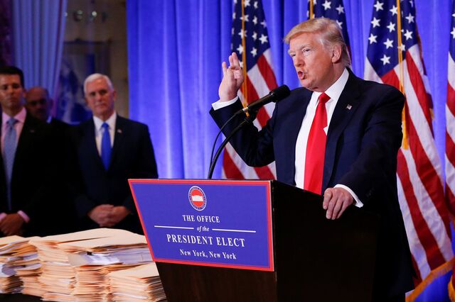 Trump consegue primeira grande vitória com passo para revogar Obamacare