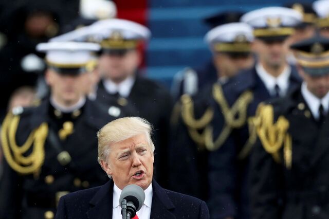 Justiça dos EUA rejeita recurso de Trump para repor decreto que impede entrada de imigrantes