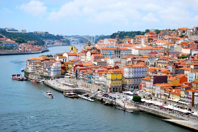 Francesa Webhelp vai contratar mais 150 pessoas para o Porto