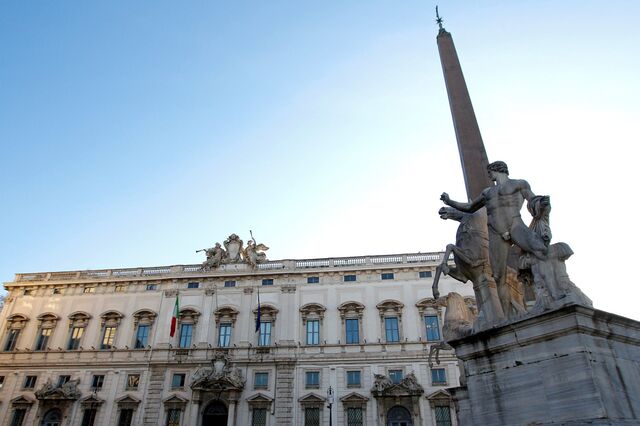 Constitucional italiano valida meia lei eleitoral e abre a porta a eleições
