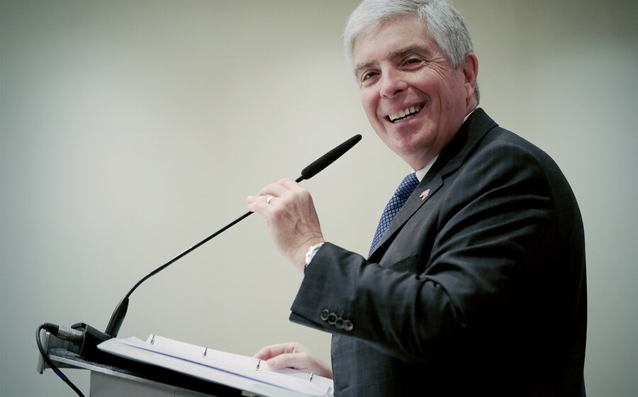 Robert Sherman embaixador EUA