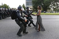 CONTEMPORARY ISSUES - SINGLES / 1 Jonathan Bachman, USA, Thomson Reuters - Taking a Stand in Baton Rouge 