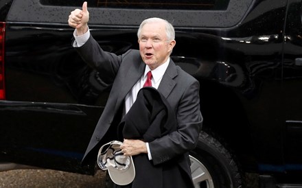 Jeff Sessions recomendado como procurador-geral dos EUA