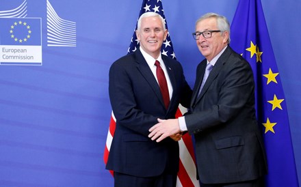 Mike Pence assegura em Bruxelas que Washington prosseguirá cooperação com UE 