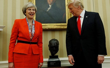 Trump só vai a Londres com mais apoio público