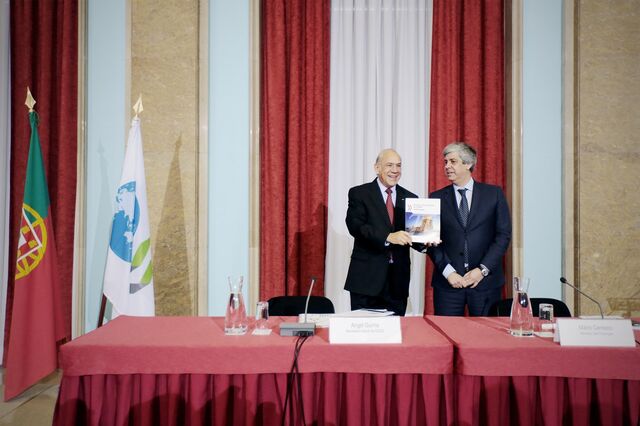OCDE: Governo inverteu reformas na Função Pública, que voltou a crescer
