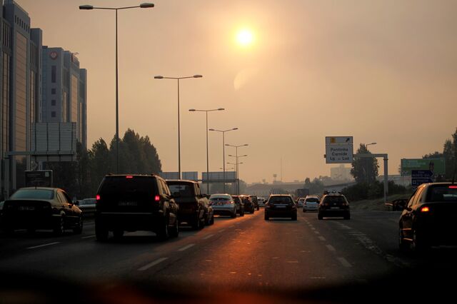 Carros eléctricos novos ainda sem direito a cheque