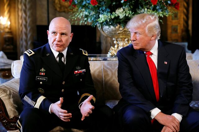 Conselheiro de segurança nacional de Trump efectiva saída