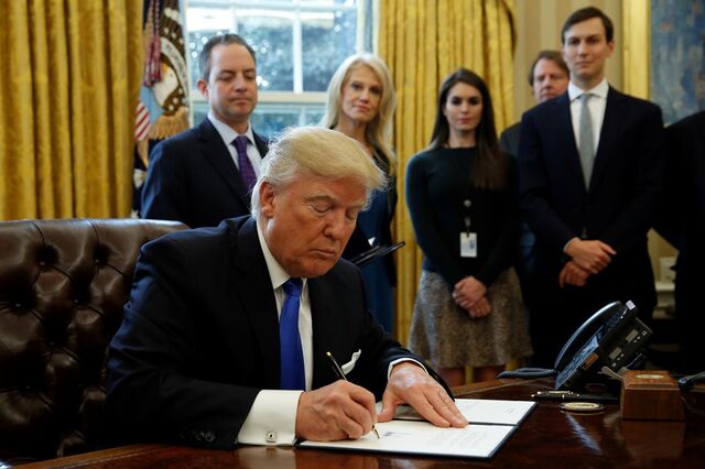 Orçamento de Trump com cortes drásticos na ajuda dos EUA ao estrangeiro