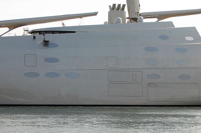 Super-iate de empresário russo autorizado a deixar Gibraltar