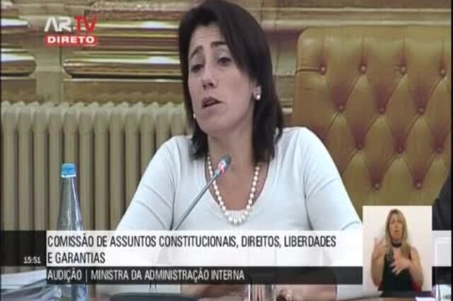 Ministra diz que 88 polícias faltam todos os dias ao trabalho para funções sindicais