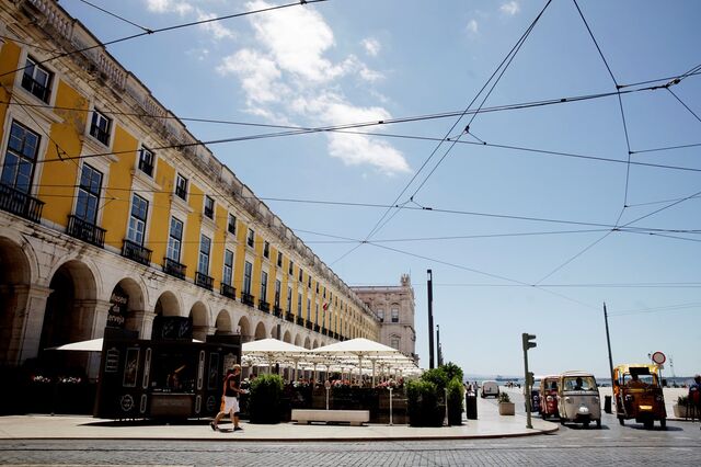 Restaurantes, hotéis e imóveis são prioridades do Fisco