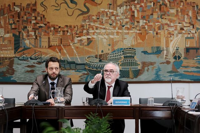 Governo quer 'melhorar' lei de combate aos falsos recibos verdes