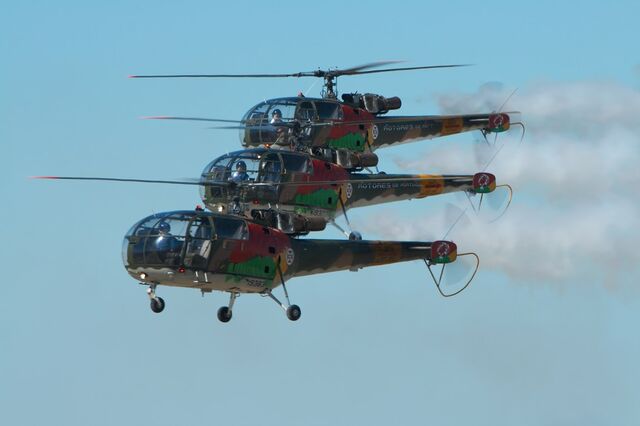 Força Aérea tem de comprar mais helicópteros para combater fogos