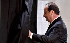 Hollande declara apoio a Macron