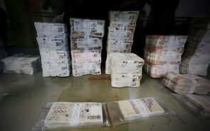 nota50euros notas moedas dinheiro carregado