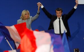 Macron defende renovação de França e refundação da Europa