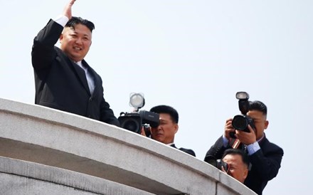 Coreia do Norte acusa EUA de declararem guerra ao país e ameaça abater bombardeiros