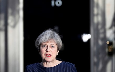 Brexit: May diz que ausência de acordo é preferível a 'mau acordo'