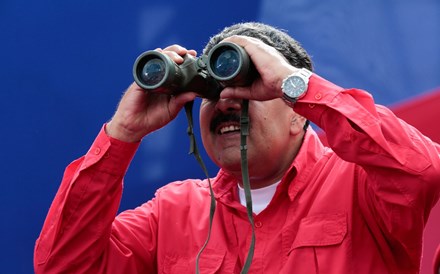 Maduro assegura Venezuela 'nunca' vai declarar incumprimento