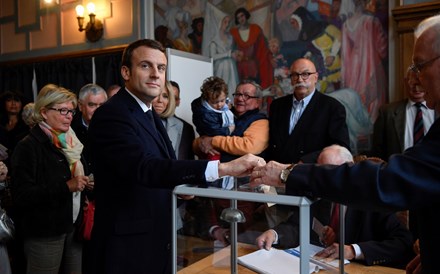 Como os jornais internacionais vêem o duelo Macron-Le Pen