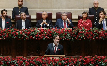 PS defende 'viragem capaz de suster o declínio do projecto europeu'