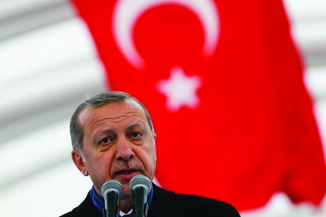 Turquia sobe juros pela porta dos fundos 