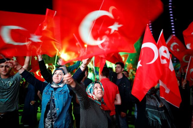 Alemanha aconselha Turquia a aceitar ajuda do FMI para estabilizar lira turca