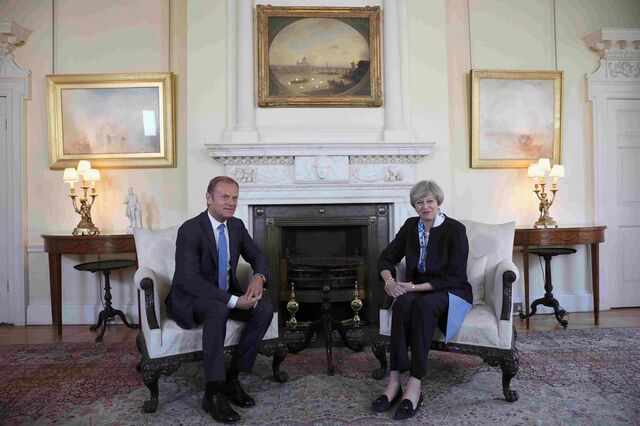 UE preparada para adiar Brexit para julho