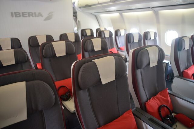 Iberia lança classe entre a económica e a executiva