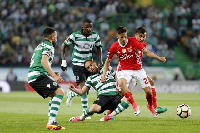 Benfica empata em Alvalade e continua líder  