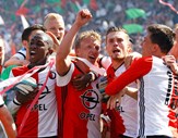 Após um jejum de 18 anos, o Feyenoord foi campeão holandês com um hat-trick de Dirk Kuyt, que se despediu dos relvados.