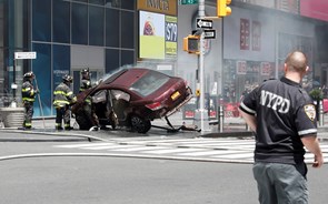 Nova Iorque: Carro atropela duas dezenas de pessoas em Times Square