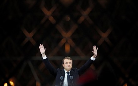 Partido de Macron garante maioria absoluta em França
