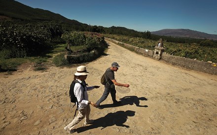 Caminhar até Santiago já não é só promessa