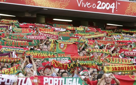 Estádios do Euro 2004 ainda com 107 milhões de euros por pagar