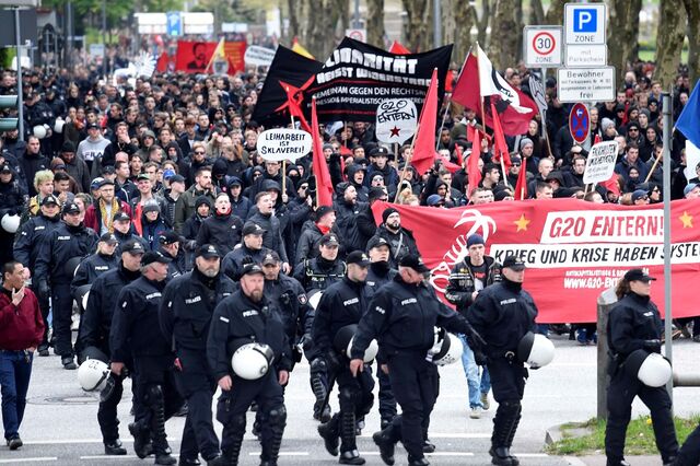 1º Maio: Marchas de Paris, Istambul e Turim marcadas pela violência