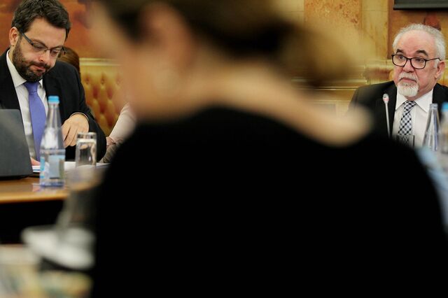 Dirigentes têm até 10 de Agosto para identificar precários