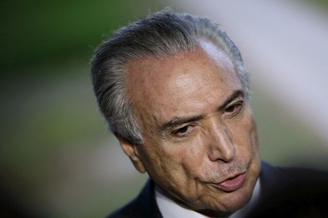 Brasil: Supremo abre investigação a Temer  