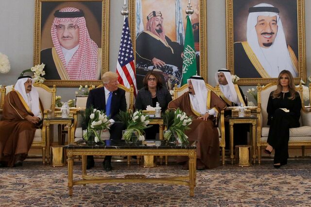 A viagem de Trump ao mundo Árabe em imagens