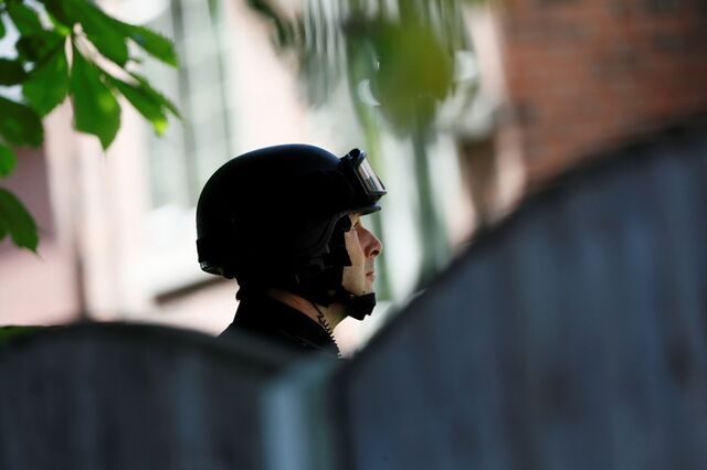 Polícia britânica detém 13º suspeito de ligações a ataque suicida de Manchester
