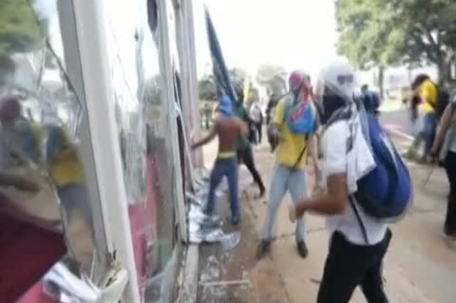Presidente Michel Temer convoca militares para garantir segurança em Brasília