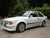 1985 Ford Escort RS Turbo. Estimativa de entre 12 e 15 mil libras.